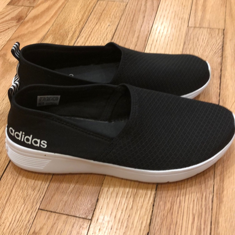 Adidas NWOT Cloudfoam Sneakers